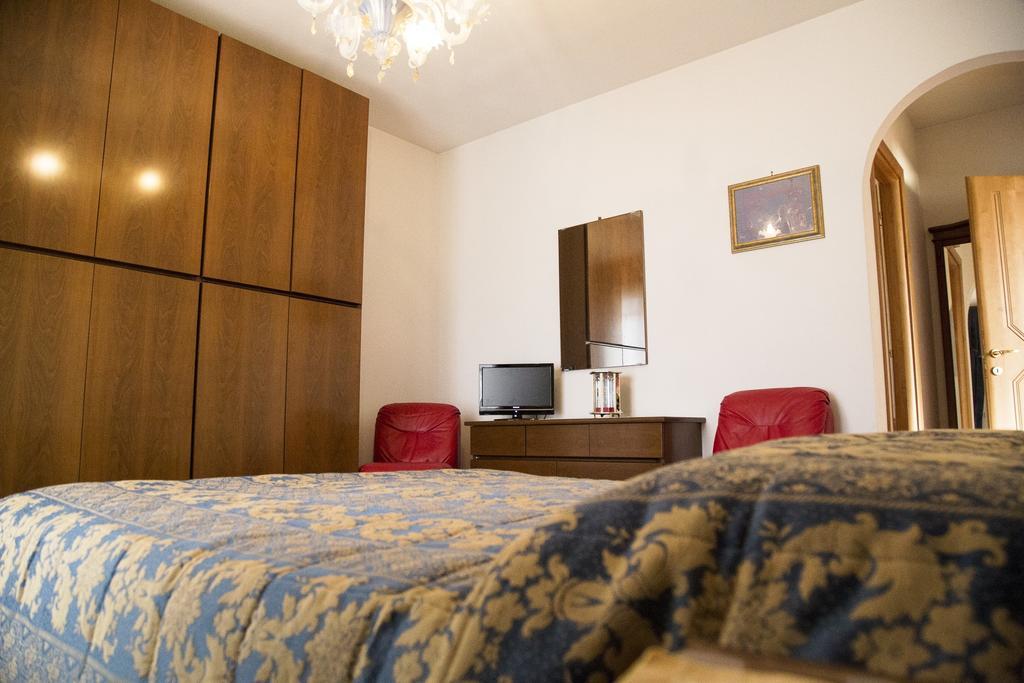 B&B Nuovo Paradiso Pescia Quarto foto
